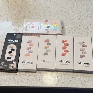 Press-On Nails Set - Pink, Gray, Black, Cream